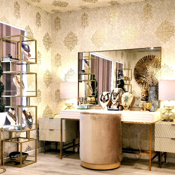 ✨️ 𝙉𝙞𝙖'𝙨 𝙅𝙚𝙬𝙚𝙡𝙧𝙮 𝘽𝙤𝙭 ✨️ Live Vintage Jewelry Auction! - Picture 5 of 14